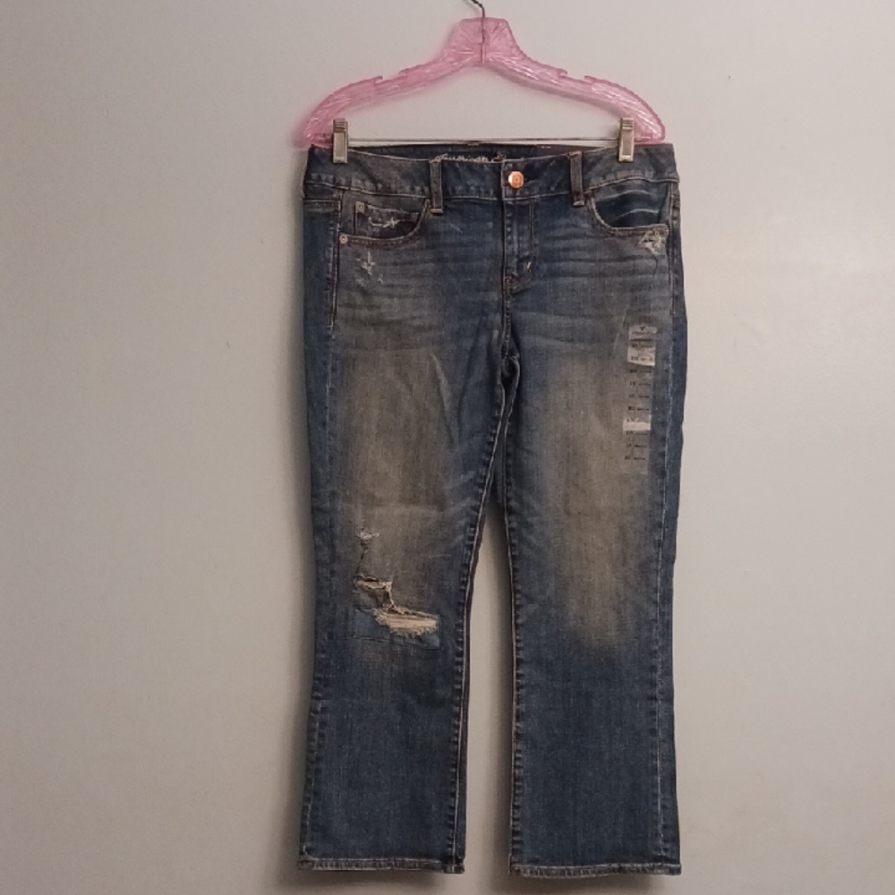 American Eagle size 10 regular women's low rise,crop flare antique wash jeans.